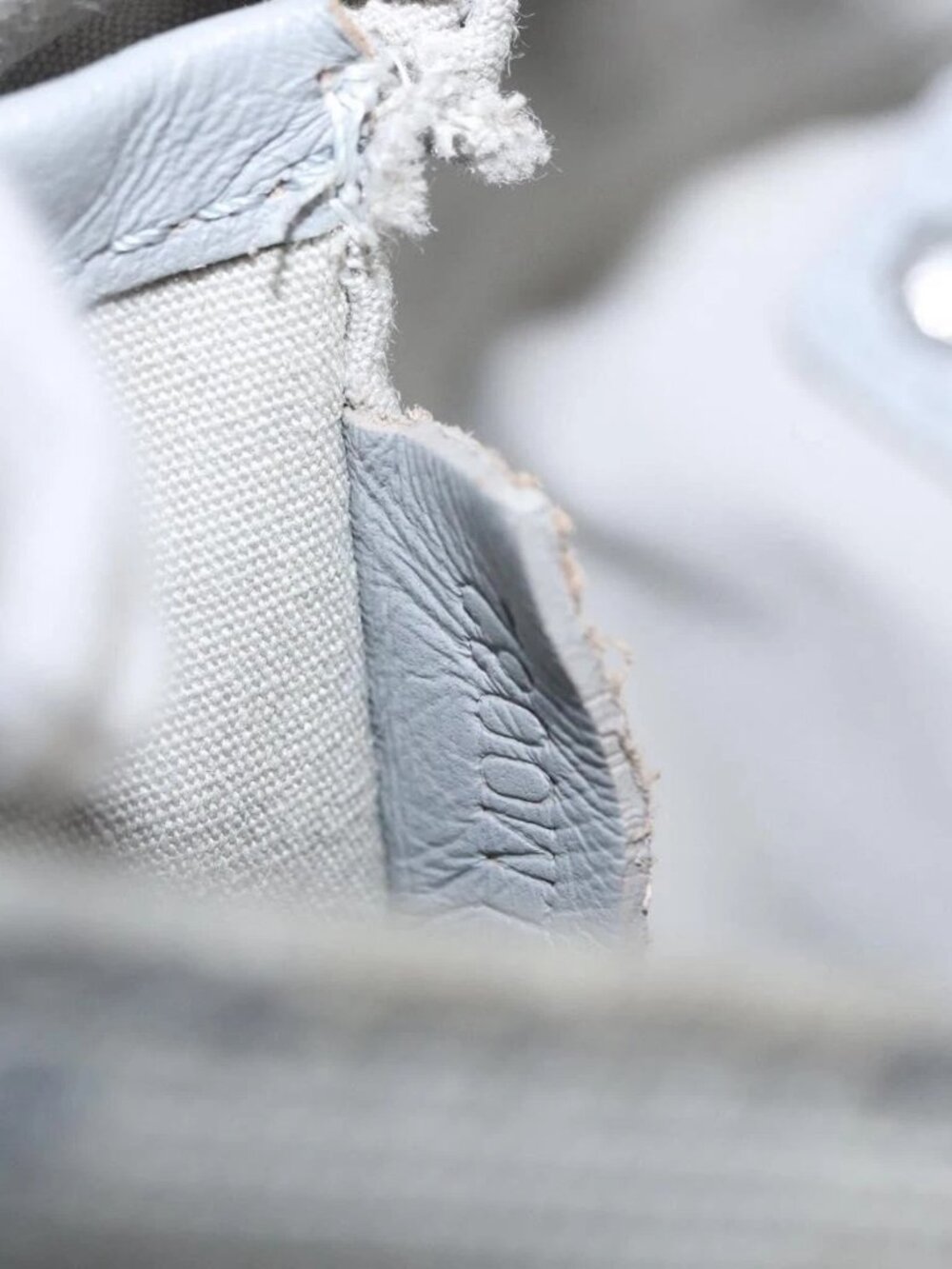 LOUIS VUITTON Monogram Mini Musette Comte De Fe Shoulder Bag - Picture 12 of 16